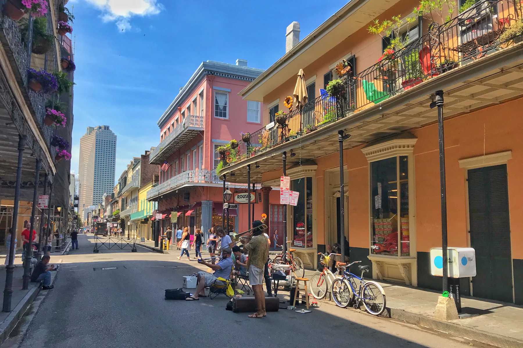 5 Reasons Louisiana Business Owners Get Business Financing in 2026 2 Street with people and a house in the New Orleans French Quarter