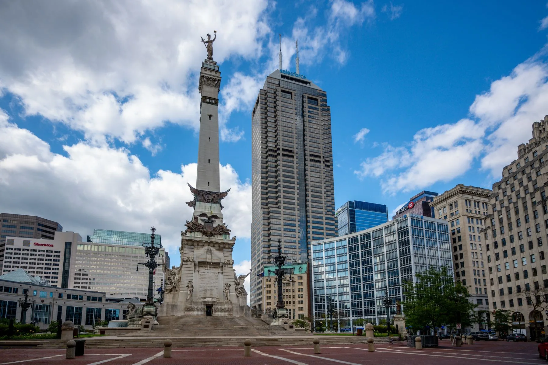 Business Funding in Indiana: Options and How to Get Funded Fast 2 Soldiers and Sailors Monument and the Indianapolis skyline
