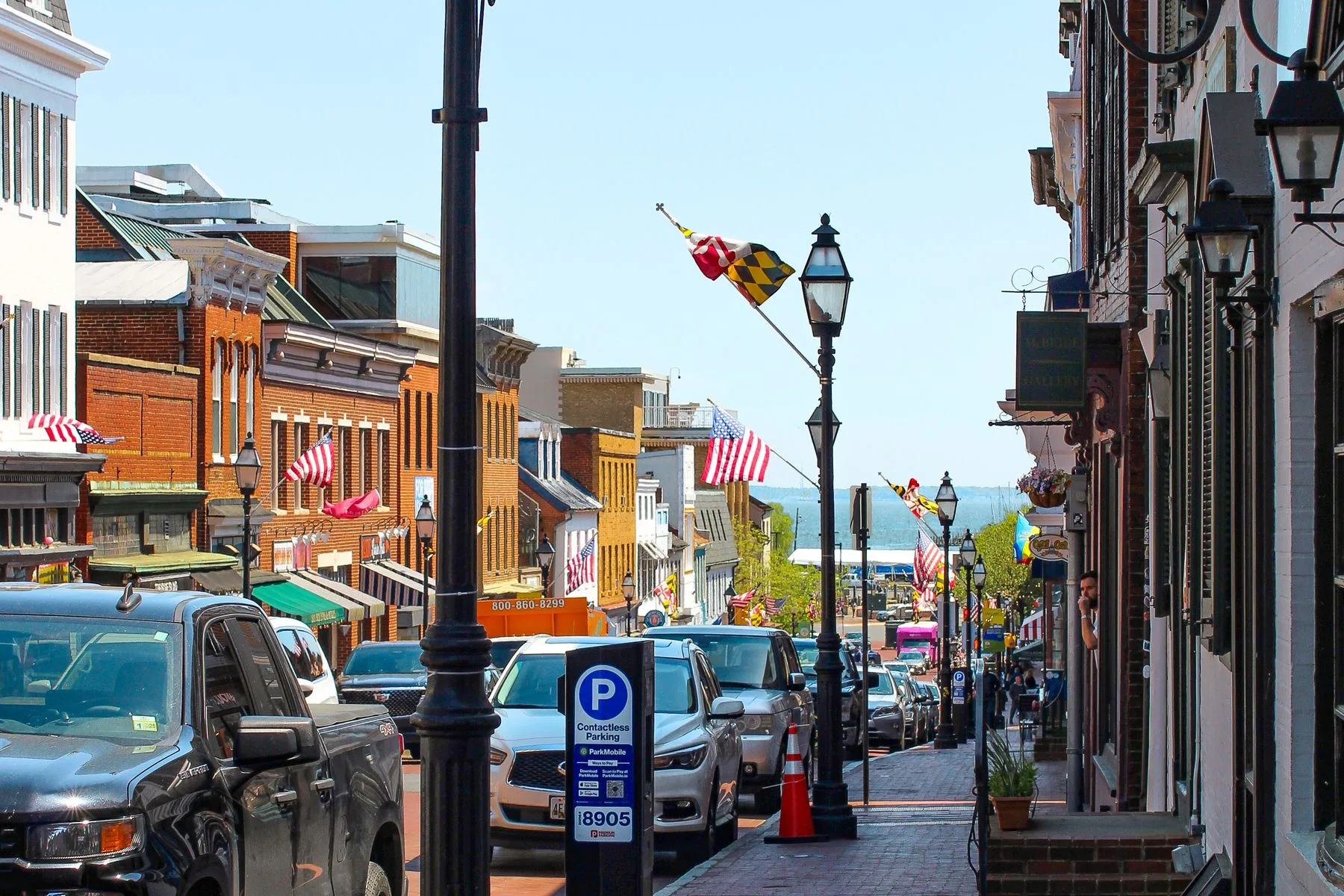 Fondos para Negocios en Maryland: Opciones y Cómo Obtenerlos Ya 2 Calle del centro histórico de Annapolis, Maryland